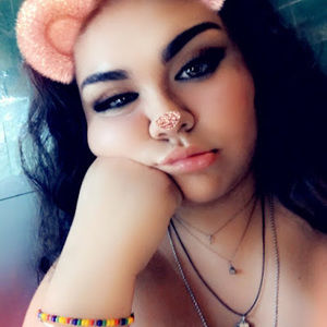 Meet your Posher, Amaya